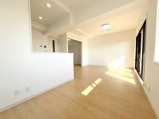 ルネ福生B棟の居間・リビング|2025年1月撮影