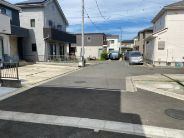 祝：成約済み　八王子市　長房町　新築戸建ての前面道路含む現地写真|～仲介手数料無料☆八王子ひなた不動産～八王子市長房町　新築戸建て