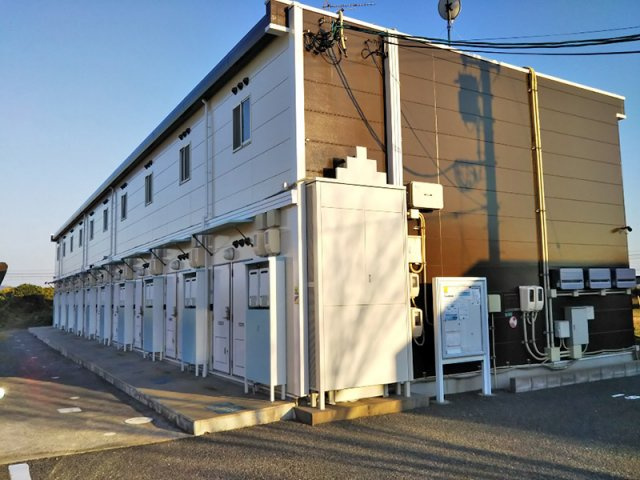 レオパレスかのんの外観