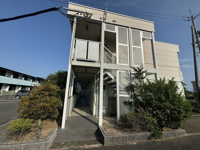 レオパレスブルーマリンの外観