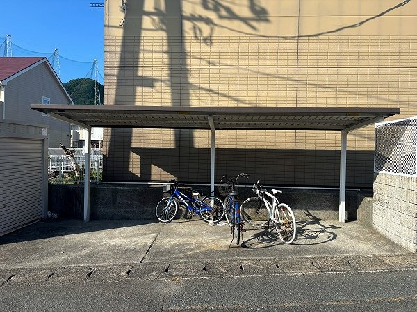 レオパレスエバーグリーンのその他|自転車置き場