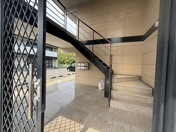 レオパレスＬｉｇｈｔｌｉｆｅⅡのその他|共有部分は清掃業者が清掃しています。