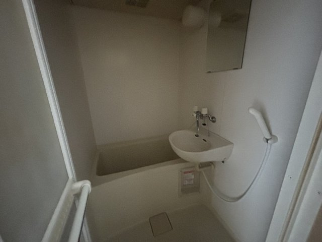 レオパレスＬｉｇｈｔｌｉｆｅⅠの浴室