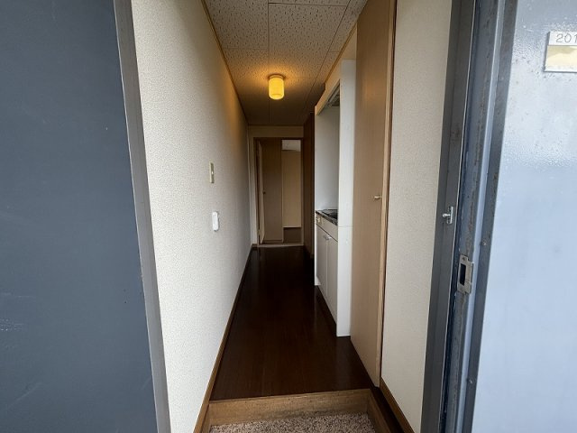 レオパレスＬｉｇｈｔｌｉｆｅⅠの玄関