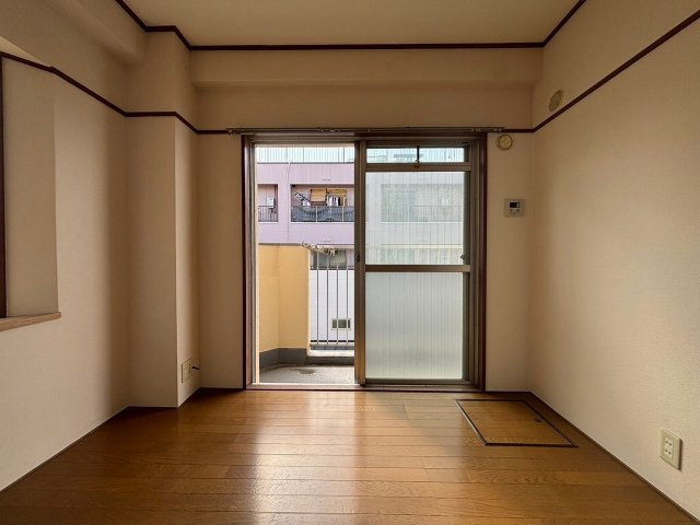 シャンボール淀川の居間・リビング