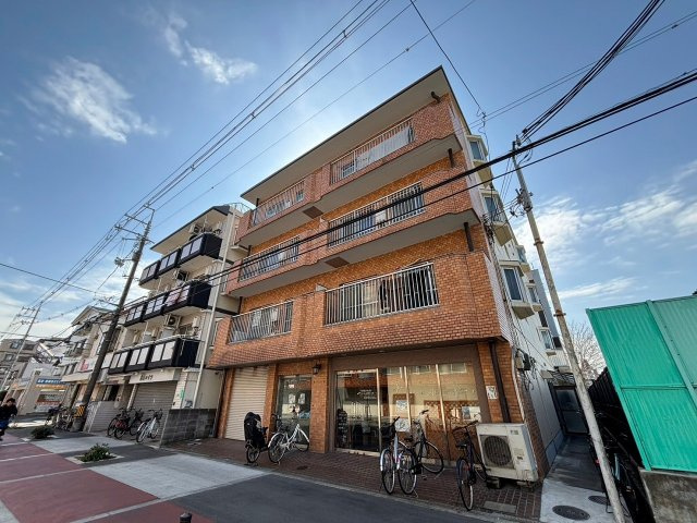 シャンボール淀川の外観