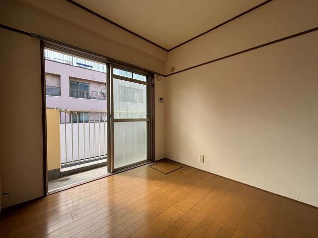 シャンボール淀川の居間・リビング