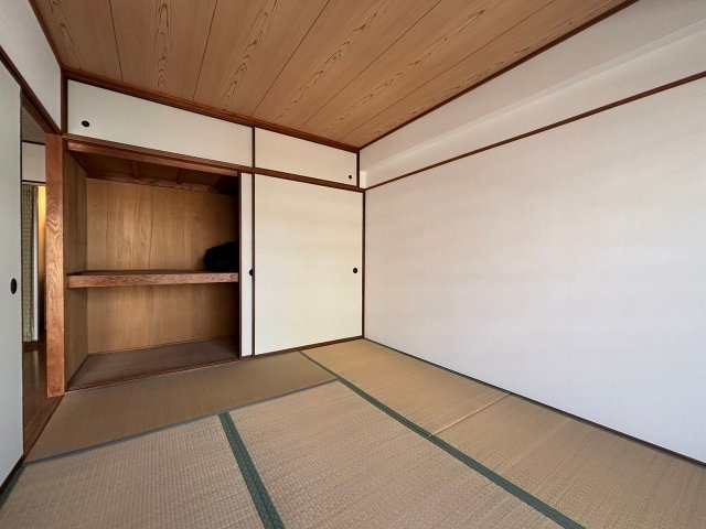 シャンボール淀川の和室