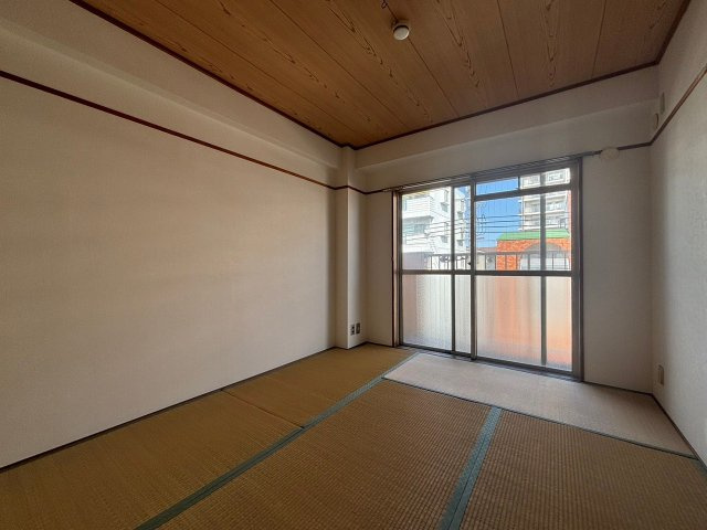 シャンボール淀川の和室