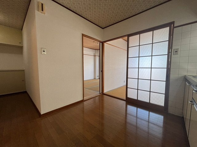 シャンボール淀川の居間・リビング