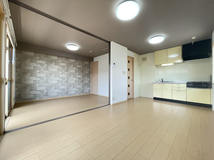 ピュアメゾン西大寺の居間・リビング