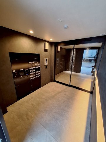 へーベルメゾン町屋１丁目のロビー