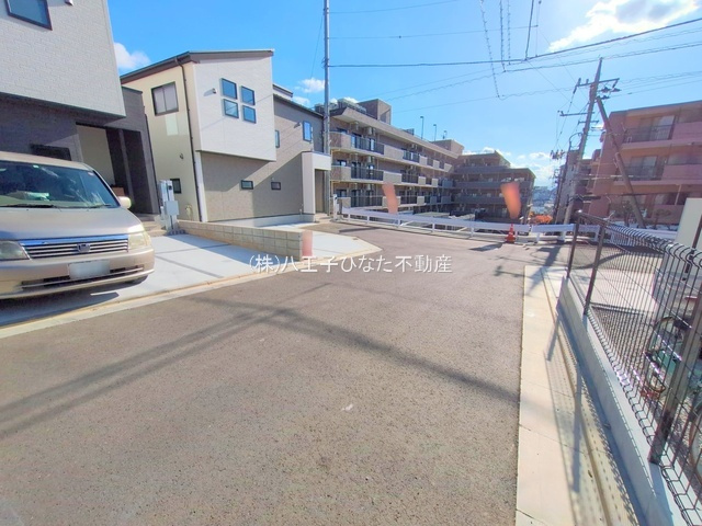 祝：成約済み　八王子市　暁町　新築戸建て　２期の前面道路含む現地写真|～仲介手数料無料☆八王子ひなた不動産～八王子市暁町　新築戸建て