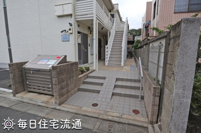 【エントランス】 | トゥリーベル