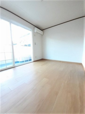 【居間・リビング】 | ドリームハイツ垣生Ｂ