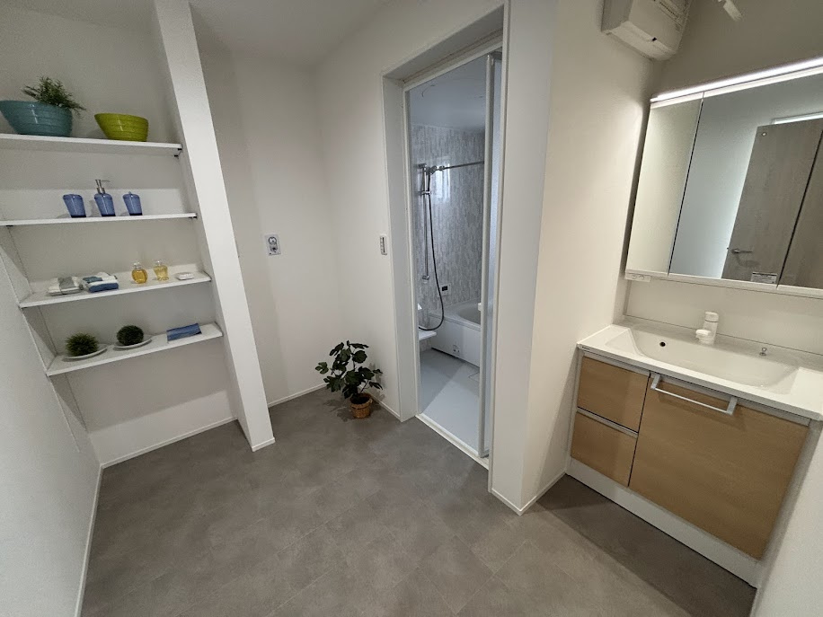 クラハ酒津Ⅲ1号地の玄関