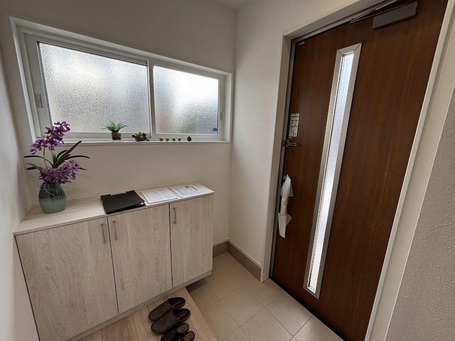 クラハ酒津Ⅲ1号地の玄関