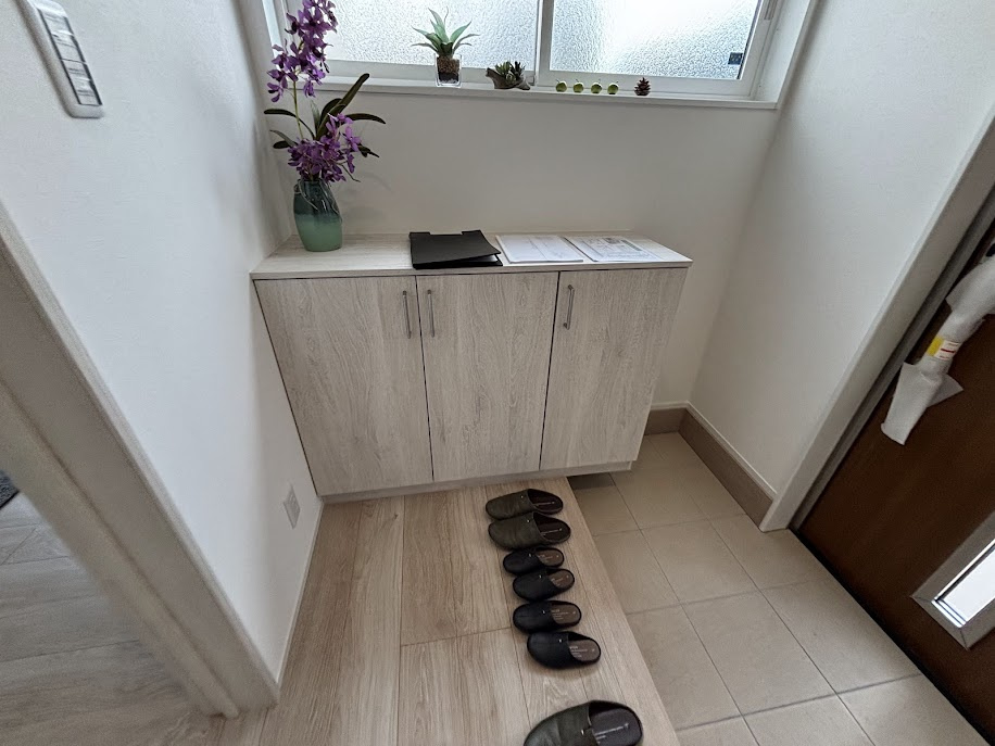 クラハ酒津Ⅲ1号地の玄関