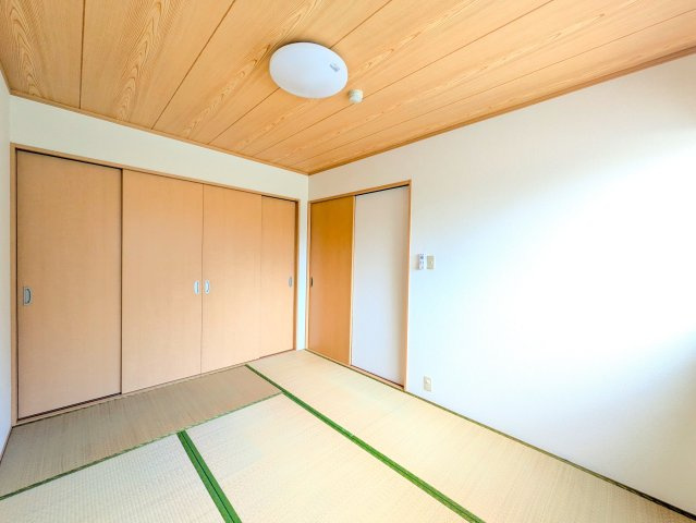 ガーデンハウス飯田IIの和室