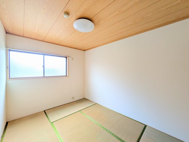 ガーデンハウス飯田IIの和室