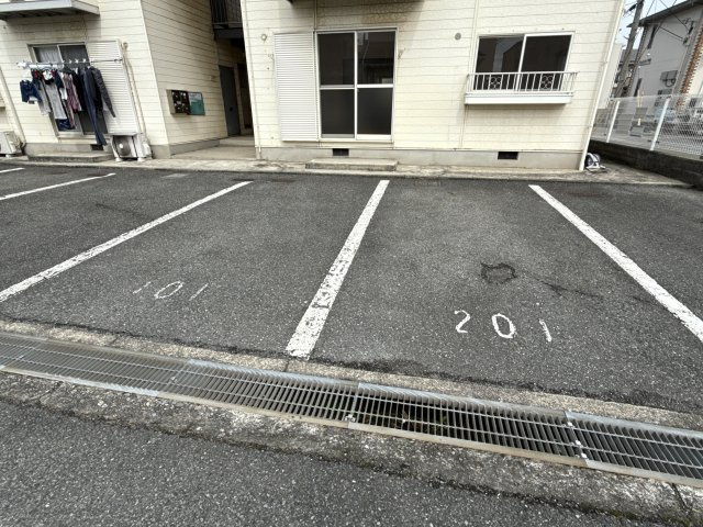 ヴェルディールの駐車場