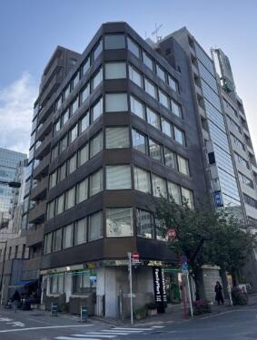 銀座西ビルヂングの外観|外観は落ち着いています
