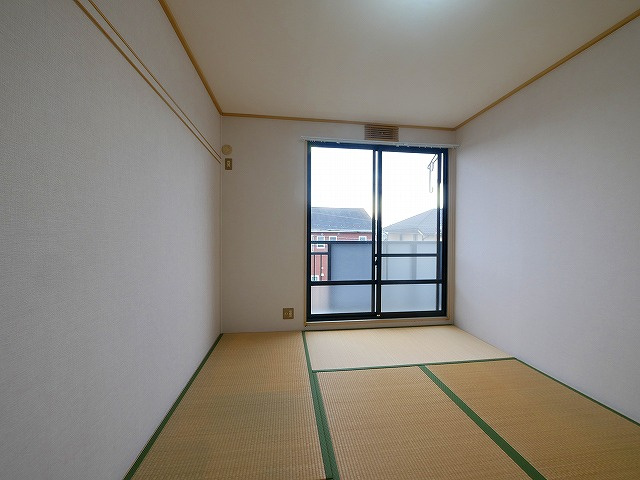 フラッグスタッフハイツBの和室