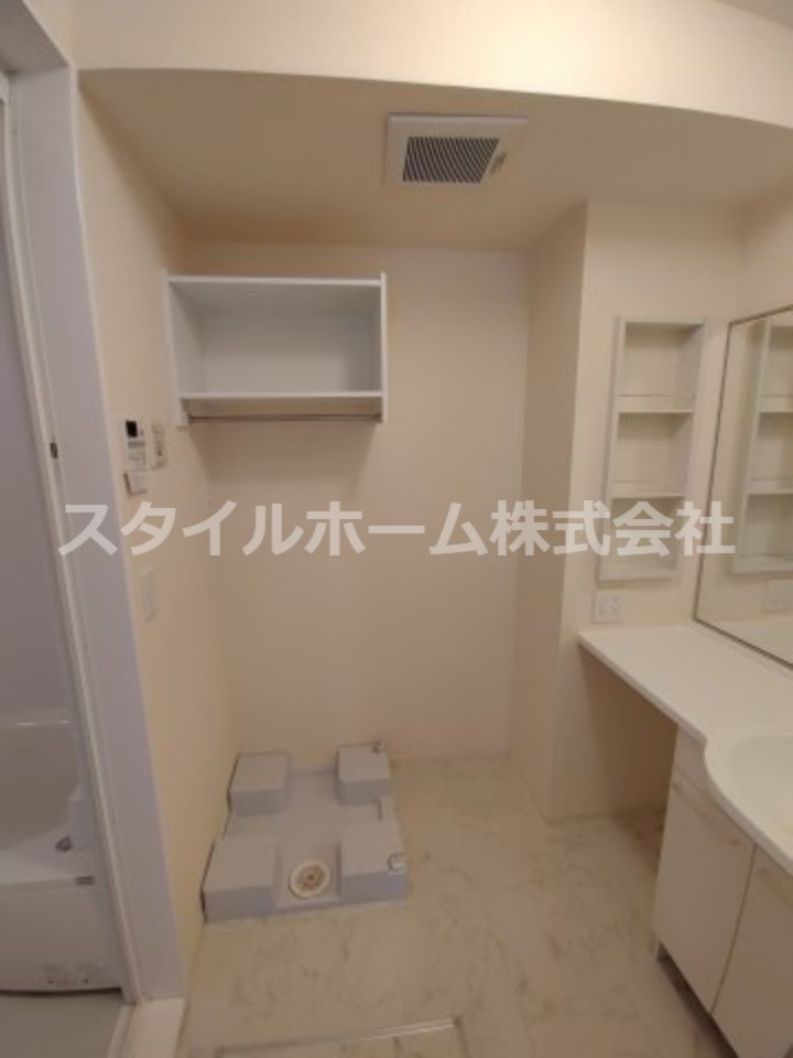 アスター若宮のその他|室内洗濯機置き場です。