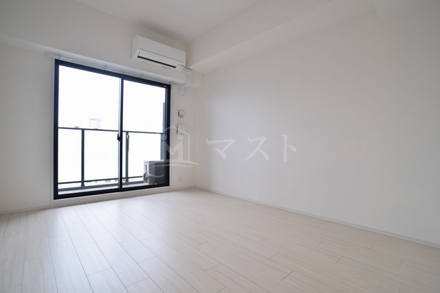 La Douceur西天満の居間・リビング