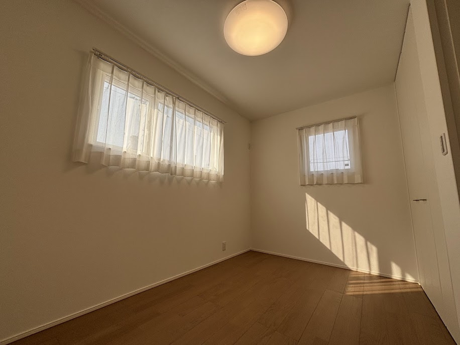 玉島乙島2期⑵①号地の洋室