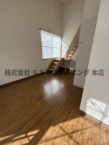 仲介手数料０円！メゾン・ド・KSの居間・リビング