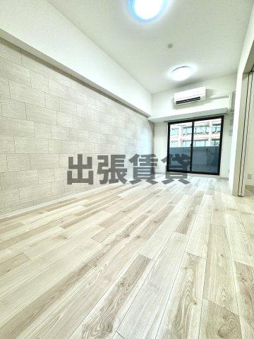 仲介手数料0円！！サーパスフォーシア白壁の居間・リビング