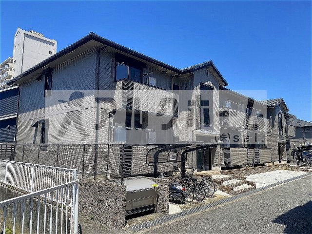 セレブリティ長吉B棟の外観