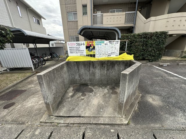 ルノートル1の駐車場