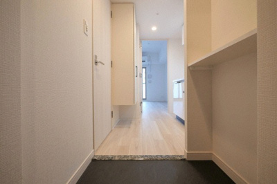 【玄関】 | ソルテラス阿波座ウィズ | ゆったりとした玄関です