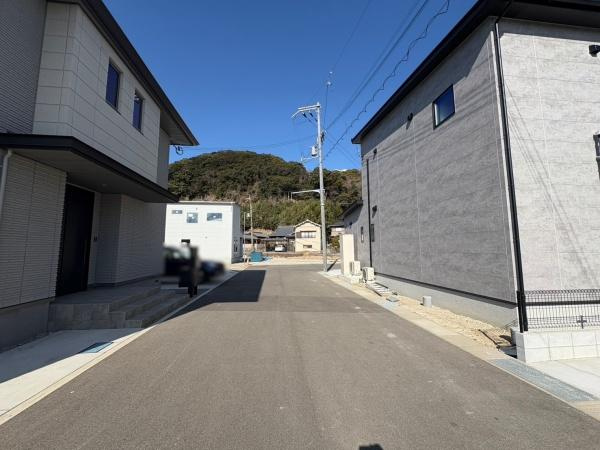 和歌山市中　中古戸建の前面道路含む現地写真
