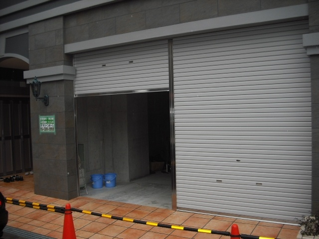 【エントランス】 | グログランアパートメント