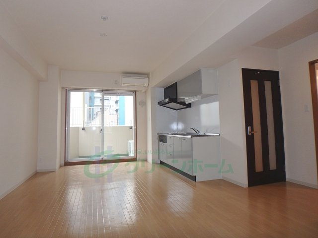 【居間・リビング】 | グログランアパートメント