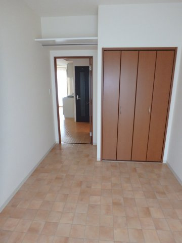 【洋室】 | グログランアパートメント