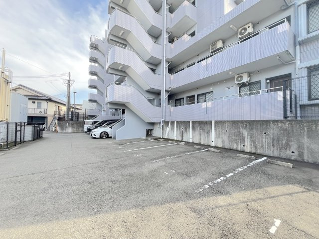 シティパル春日Ⅱの駐車場