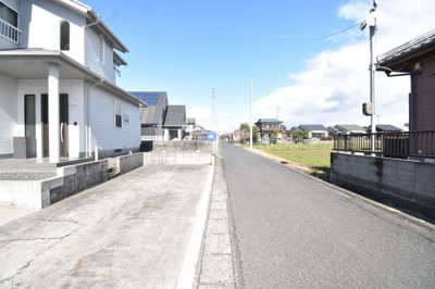 【前面道路含む現地写真】 | 鹿屋市寿7丁目　中古戸建