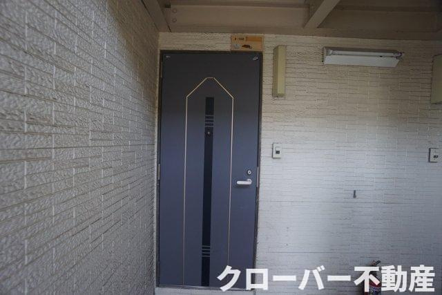 メープルシティAのエントランス