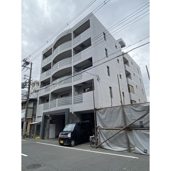 メゾン・プリオール