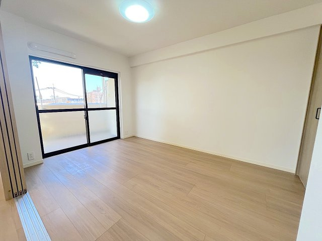 JGMエーマス和白駅前の洋室