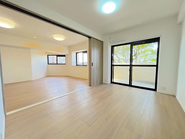 JGMエーマス和白駅前の洋室