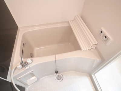 【浴室】 | Ｇｒａｚｉａ | 追炊き機能付きのバスルームは嬉しいところ♡