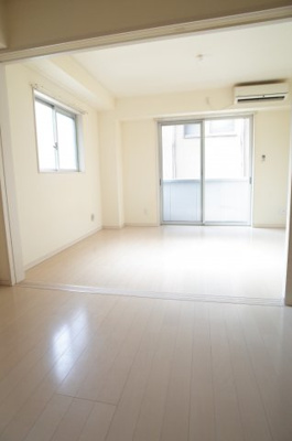 【居間・リビング】 | Ｇｒａｚｉａ | 今回のお部屋は南東角部屋！