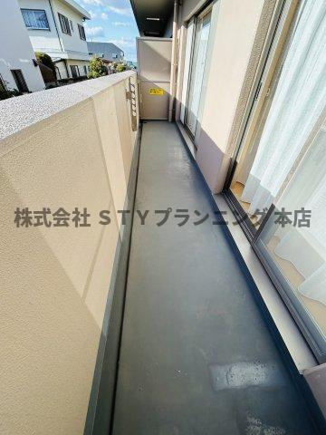 仲介手数料０円！MIKAZUKI GARDENのバルコニー