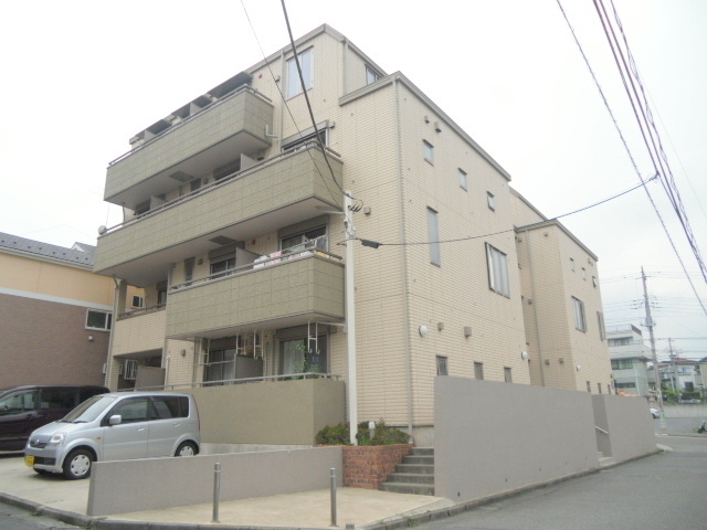 横浜市緑区竹山１丁目の賃貸マンションの外観