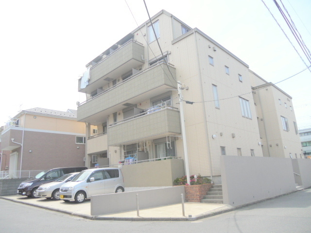 横浜市緑区竹山１丁目の賃貸マンションの外観|２００６．１１完成　耐震耐火旭化成へーベルメゾン
